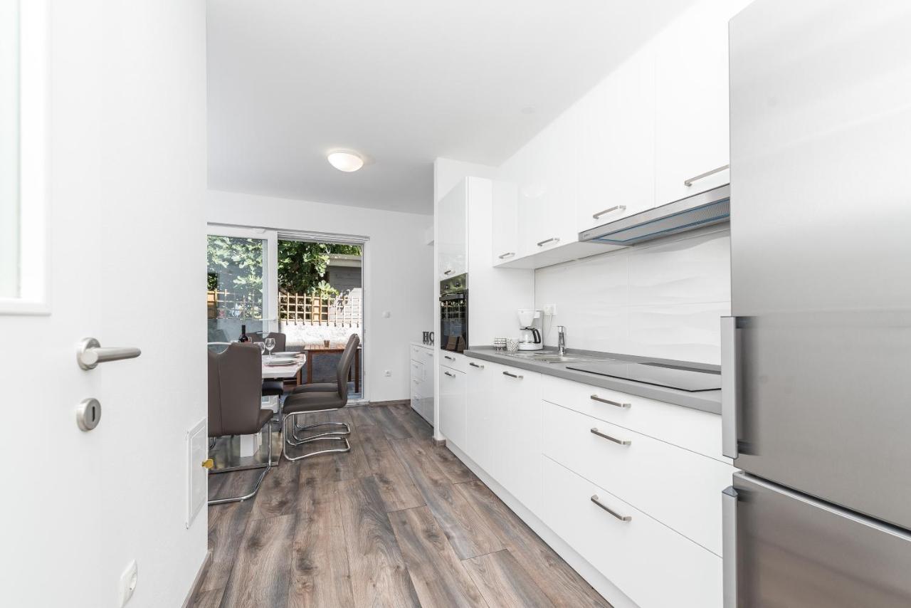 Apartments Janice ปาโกชตาเน ภายนอก รูปภาพ