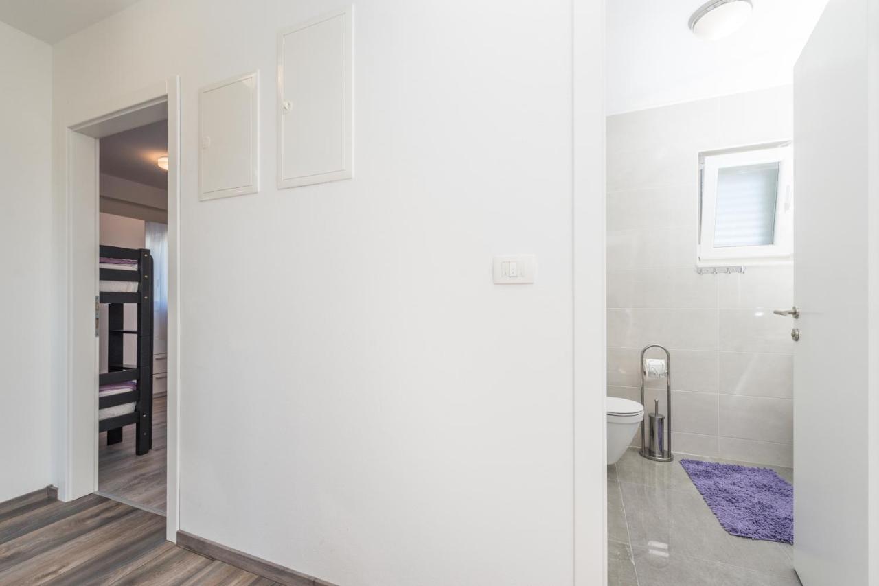 Apartments Janice ปาโกชตาเน ภายนอก รูปภาพ